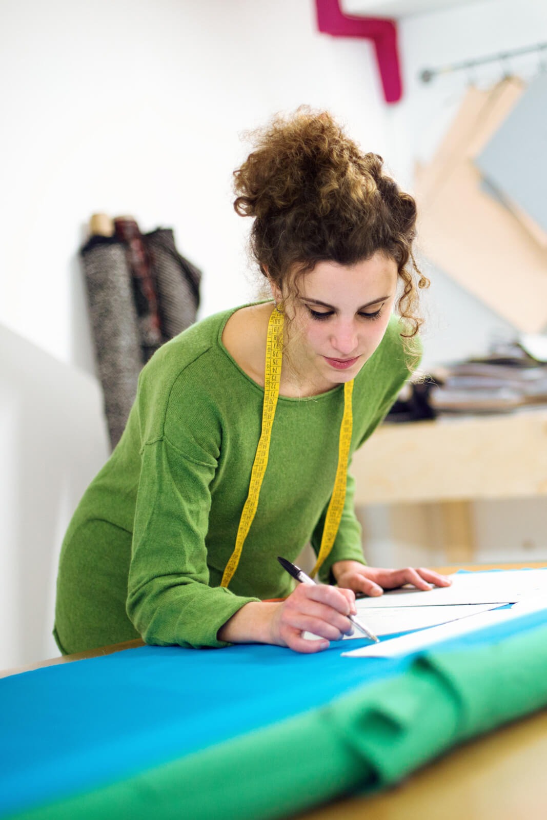 Essentials svg+xml;charset=utf